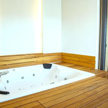 Zeugma - Adult Only 16 4* Side