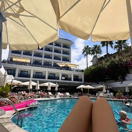 Zeugma - Adult Only 16 시데