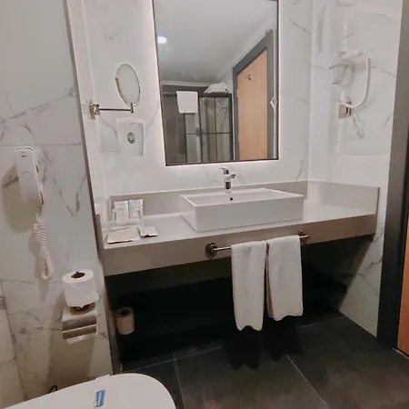 Zeugma - Adult Only 16 4*