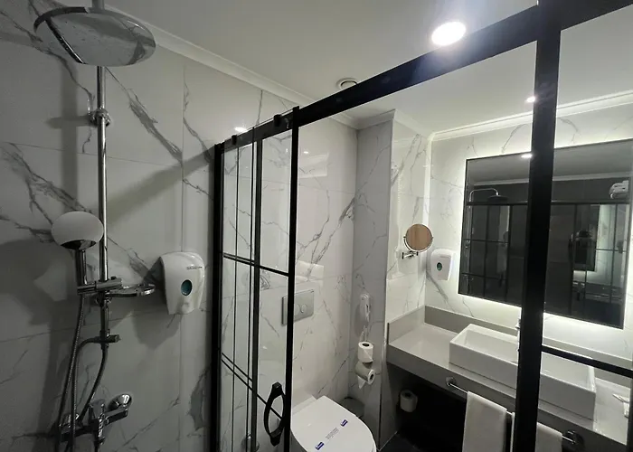 Zeugma - Adult Only 16 4*